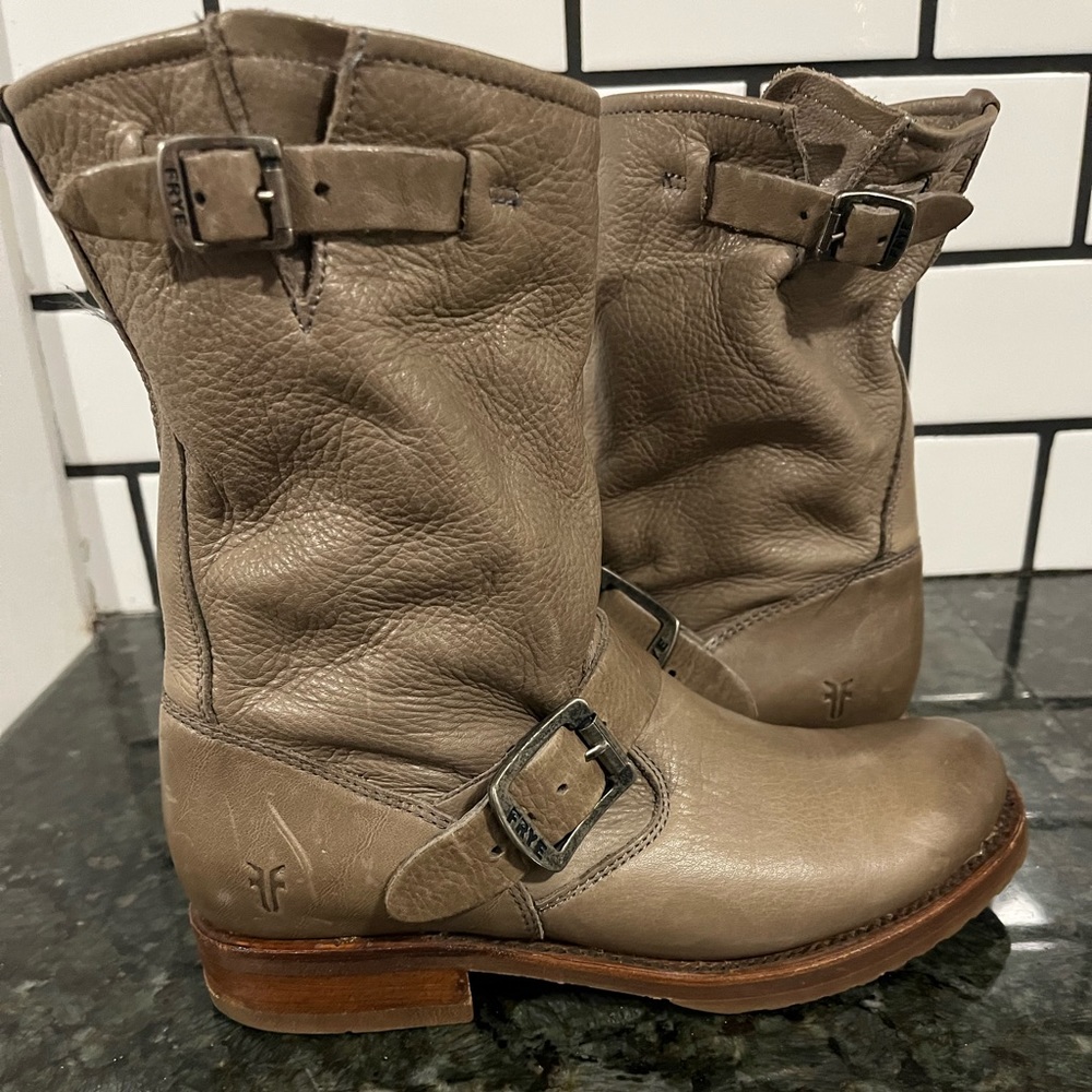 Frye  Veronica Short Harness Womens Leather Boots 6